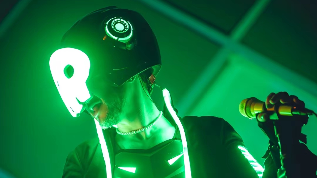 The living tombstone. Maldives