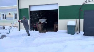 Снегоуборщик с мотоблоком Нева МБ 23 , не как?