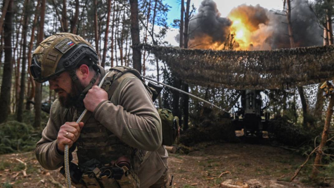 Артиллеристы ВС РФ ударили по опорнику боевиков ВСУ. Лучшее видео из зоны СВО