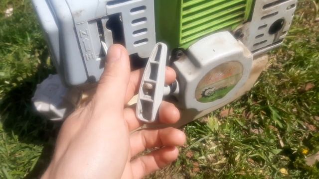 триммер не заводится / периливает карбюратор смотреть онлайн