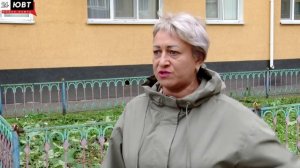 На Девонской, 93 до сих пор проваливается асфальт