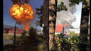 ‼️🇱🇹🔥 Мощнейшие взрывы в Вильнюсе
▪️В пригороде Вильнюса, на заправочной станции сжиженного газа