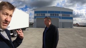 Грузовик Исузу с подъемной осью / Изотермический фургон Isuzu nqr