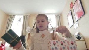 у меня сегодня ДР!!! мне 10!!! распаковка подарков