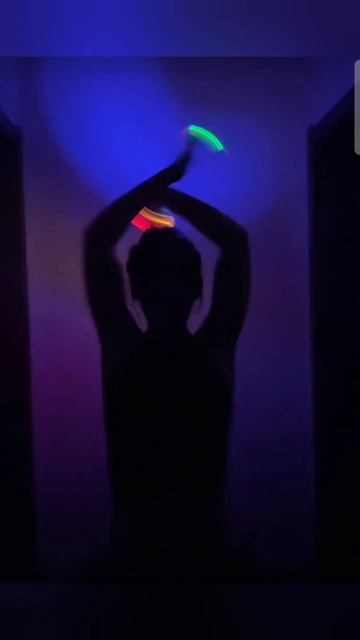 Танец рук. 🔥Сможешь так же? 😊 Пробуй 😉 смотреть онлайн