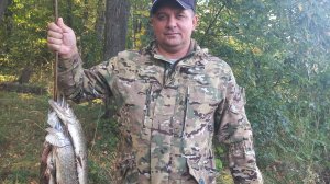 За щукой часть 2, наловил за десять минут с одной точки..