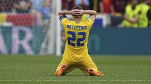 Футболисты Украины лишились очков в матче с Азербайджаном