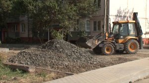 В Бирюче продолжается ремонт дворовых территорий