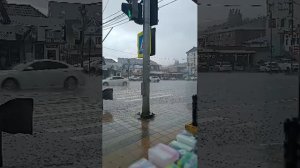 Лермонтово льёт дождь с громом и молнией