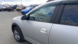 Renault Sandero 1.6 л Бензин МКПП (82 л.с.) 2019