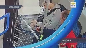Столичные оперативники задержали подозреваемого в краже смартфона у уснувшего пассажира автобуса