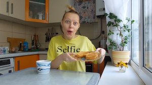 МУКБАНГ сендвичи 🥪 с колбасой и сыром на завтрак!