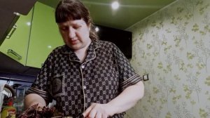 ВЛОГ// ПЕРВЫЙ ДЕНЬ ОТПУСКА / ГОТОВЛЮ БЛИНЫ /БОЛТАЛКА