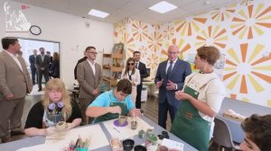 Центр Дианы Гурцкая посетил Дмитрий Чернышенко