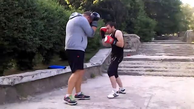 Валентин Валёк Фомин готовится к бою с Бачо   6 смотреть онлайн