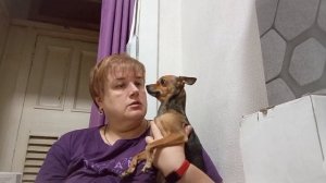 у нас холодно/ готовлю кашу и запеканку/ поем с Ладой песню