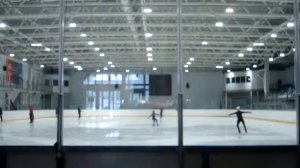 ЛЕДОВАЯ АРЕНА. А вы умеете кататься на коньках_