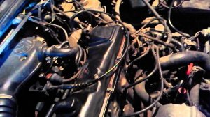 как определить тип двигателя, где выбит номер двс