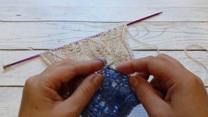 Ажурный узор спицами.