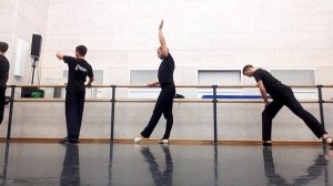 Упражнения у палки-РАМАЗАН-ИЛЬНУР-ИЛЬНАР-ДАМИР