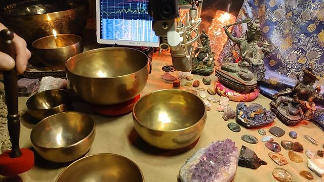 Набор 5 чаш М5 152-576 гц.  21.5-11 см.    3.7 кг.  28.5к