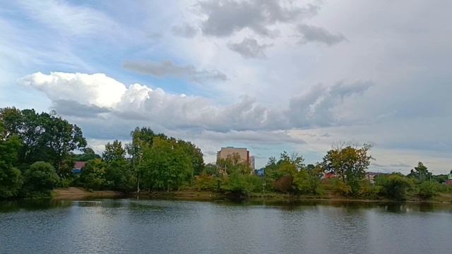 Я ВИДЕЛА НЕБЕСА И ПОЮЩИХ ТАМ ЛЮДЕЙ смотреть онлайн