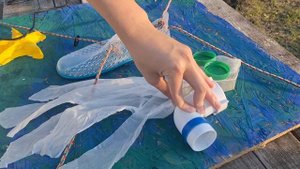 Море - в плену мусора. Работа Анны Смоляниной