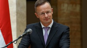 Сийярто назвал нерациональной санкционную политику Евросоюза