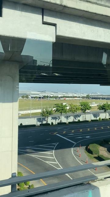 Отъезд из аэропорта смотреть онлайн