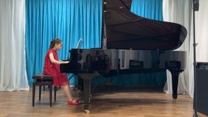 Вараксина Аделина, 8 лет. В. Лессер Выходной день.