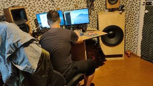 DL Audio Barracuda 1.1400 V.2 - Тест на Eighteen Sound 18LW2600/8