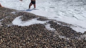 В Ялте тягун - течение-убийца купающихся и шторм в 4 балла