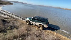 Прадо может. Лэнд Круизер Прадо по бездорожью.