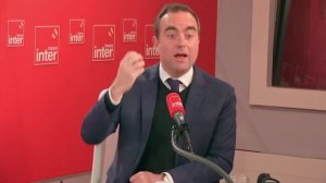 «Добровольная мобилизация»: новый премьер Франции предлагает гражданам скинуться на оружие.