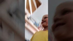 Открываю игрушки для нашей новой собаки