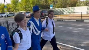 Отряд ЮИД «Пешеходы» напоминают о правилах перехода через дорогу