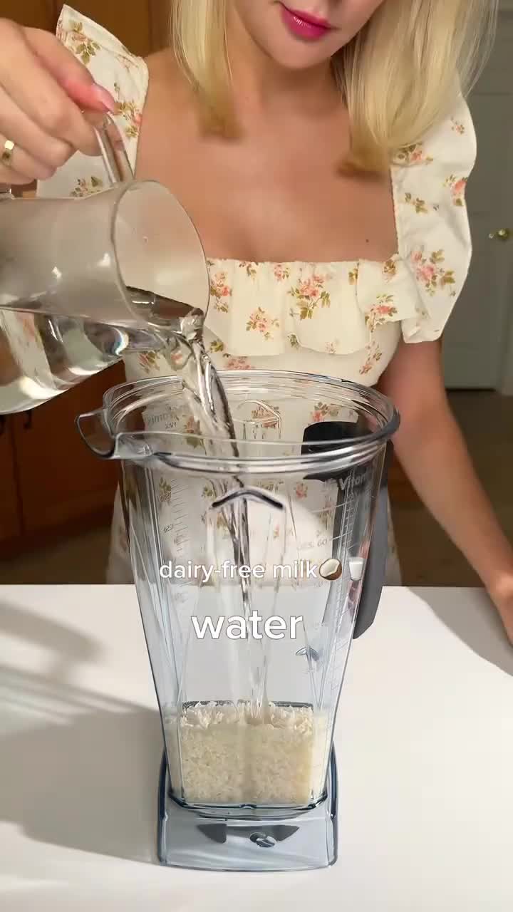 Dairy-Free Homemade Coconut Milk (Fresh & Simple) 🥥✨ смотреть онлайн