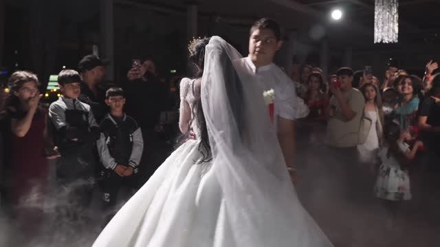 Цыганская красивая свадьба Альберт и Камилла 27/08/2025 г. Чебоксары смотреть онлайн