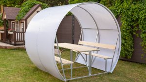 Готовы увидеть, как всего один человек справляется со сборкой беседки Пион?