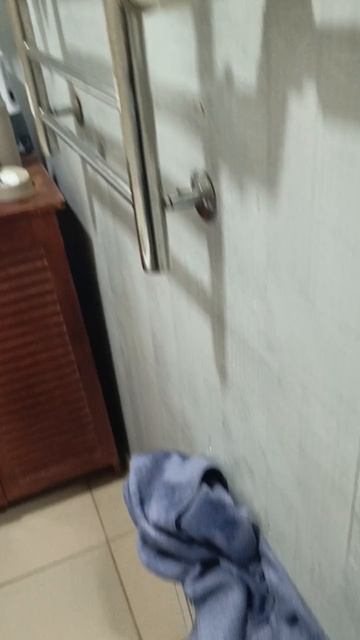 надо поставить его выше.