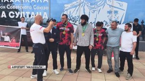 Триумфаторы чемпионата мира по ушу-саньда вернулись в Дагестан