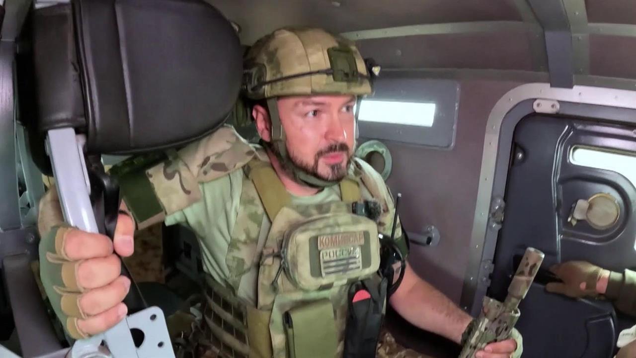 Важные задачи в зоне Южной группировки войск выполняют добровольцы из отряда Буревестник.