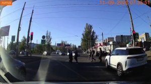 Очередная ситуация на светофоре в Донецке