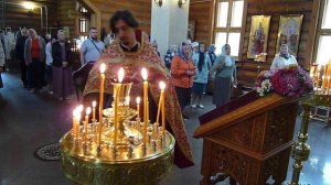 Иерей Николай Овсянников совершает богослужение в праздник Усекновения главы Иоанна Предтечи, 2025