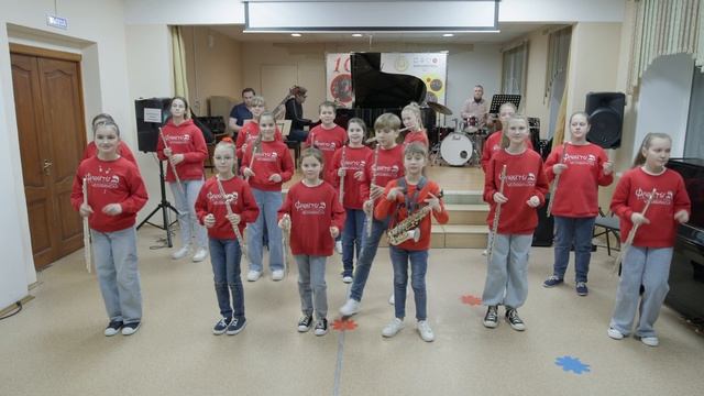 Г. Анохин Шире шаг