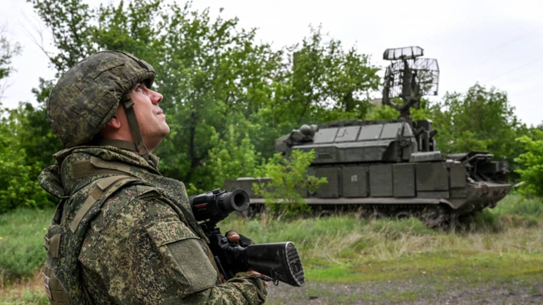 ЗРК Тор-М2 уничтожил дроны боевиков ВСУ. Лучшее видео из зоны СВО