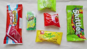 АСМР ШУРШАНИЕ. РАСКЛАДЫВАЮ СЛАДОСТИ. ШУРШУ ФАНТИКАМИ!