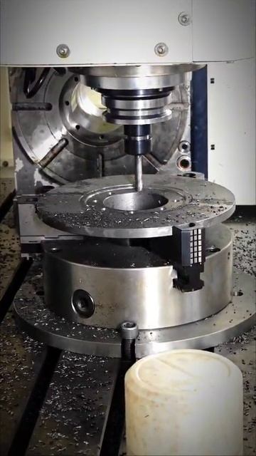 Фрезерная обработка чугунной отливки на станке ЧПУ смотреть онлайн