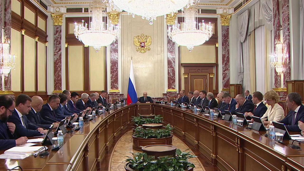 Создание технопарков и сохранение озера Байкал обсудили сегодня на заседании правительства