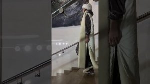 Показ авторской коллекции одежды с изображением картин "ArtApparel".